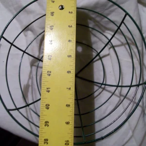 Set of 2 Green Wire Hanging Baskets – 10-inch Round Planters for Flowers & Plants – Indoor/Outdoor - Image 3