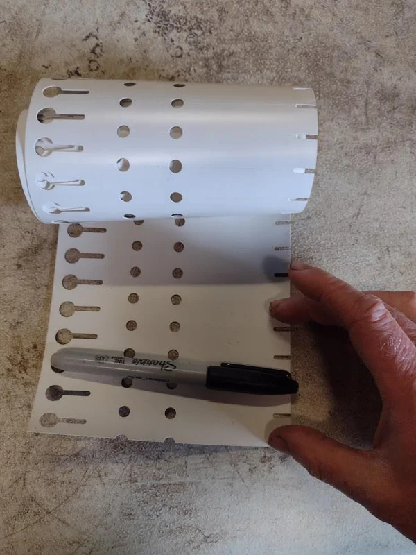 50 Plastic Wrap-Around Garden Labels for Plants, Trees, & Shrubs - Assorted Colors - Image 2