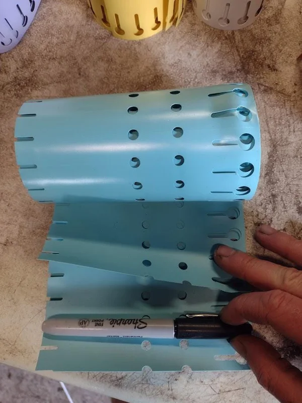 50 Plastic Wrap-Around Garden Labels for Plants, Trees, & Shrubs - Assorted Colors - Image 5