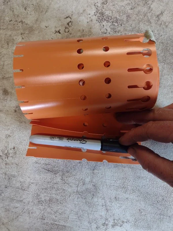 50 Plastic Wrap-Around Garden Labels for Plants, Trees, & Shrubs - Assorted Colors - Image 1