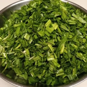 20 Garlic Chives Bare Root Plants - Organic, Hardy Perennial Herb - Image 9